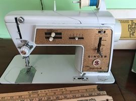 SINGER TOUCH 'N SEW SEWING MACHINE