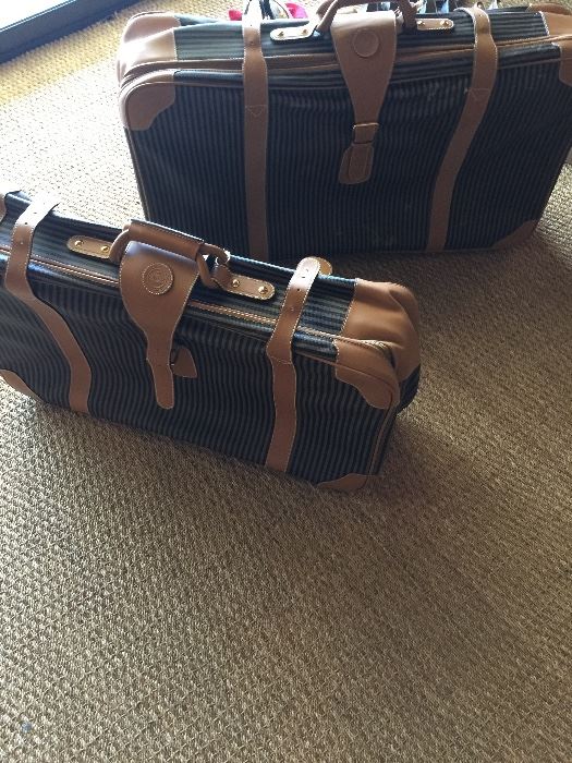 2 Fendi luggage bags authetic one never used