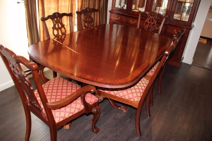 Chippendale Dining Room Table with 10 Chairs
