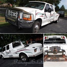 2000 Custom Ford F550 XLT Thoroughbred Hauler Edition (Eclipse package) feat. Thoroughbred Interior kit & bed - 138243 miles