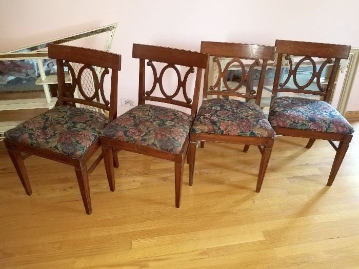 Four dining room or kitchen chairs