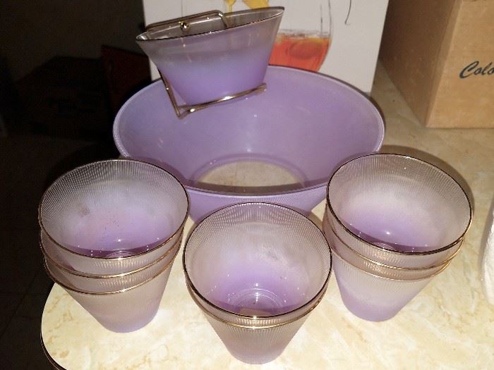 Purple Blendo Chip and dip Bowl set and glasses