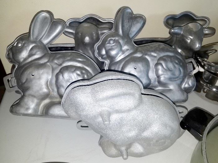 Bunny rabbit cake molds