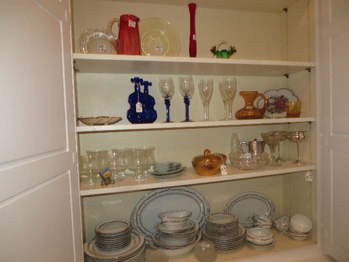 Some of misc glassware
