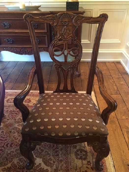 Set of 8 Like New Dining Chairs Bernhardt - 6 Side chairs and 2 Arm chairs
