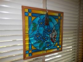Decorative glass piece