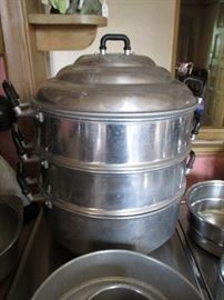 Vintage Chue Chin Hua cooker