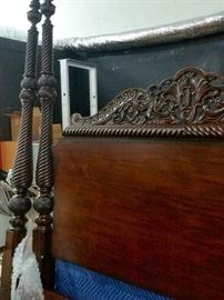 King Size Tommy Bahama 4 poster Head & Footboard w/Frame