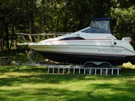 Bayliner Boat