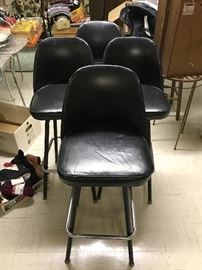 EXCELLENT CONDITION SET OF FOUR 1970'S/1980'S BAR STOOLS