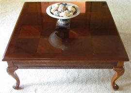 Cabriole Leg Cocktail /Coffee Table with Rope Trim Apron (38" Square)