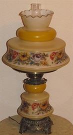 Vintage 1960's Quoizel Large "Gone-With-the-Wind" Victorian Style Lamp