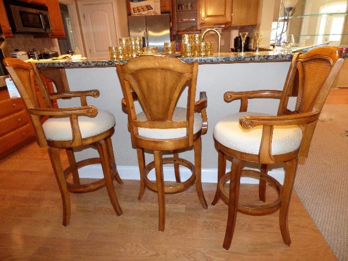3 Bar stools