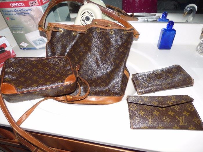 Louis Vuitton purses & wallets (all AS IS)