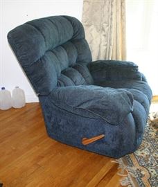 Nice and comfy recliner swivel rocking chair