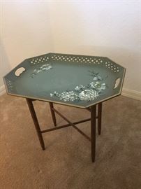 Tole painted metal tray table