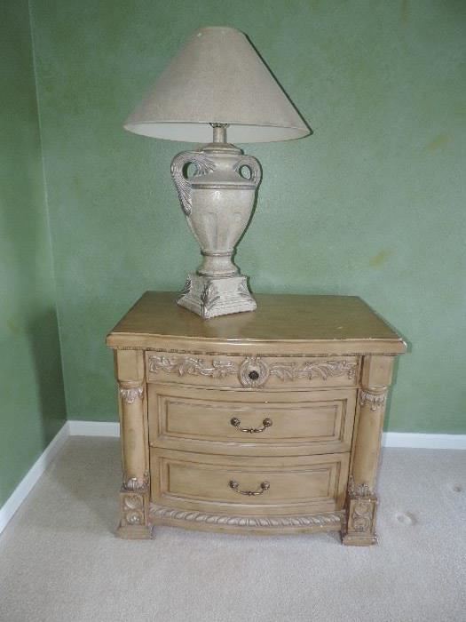 There are TWO of these over-scale side tables available - ... sold seperatly