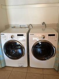 Samsung Washer/Dryer, also stackable
Dryer has steam option, 5 years old 