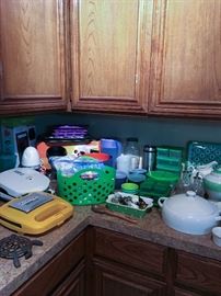 Lots of kitchen stuff