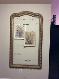 Cute frame for hanging pictures