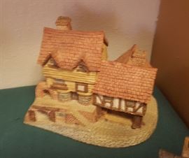 Assorted David Winters Cottage