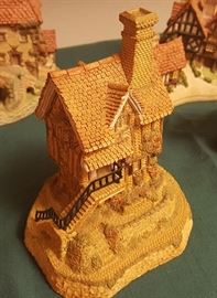 Assorted David Winters Cottage