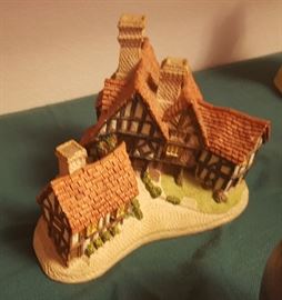 Assorted David Winters Cottage