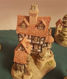 Assorted David Winters Cottage