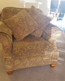 Flexsteel Oversized Tapestry Side Chair