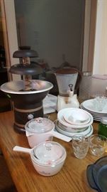 Chocolate Fountain, Hot Chocolate Pot, Pyrex Cooking Dish