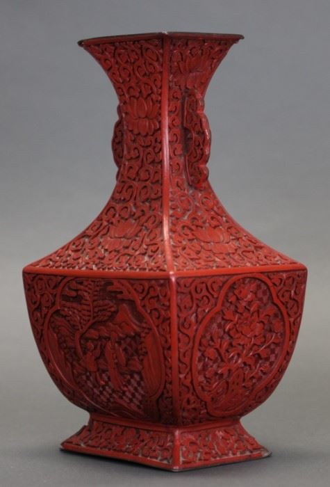 Chinese cinnabar vase, Republican period 
