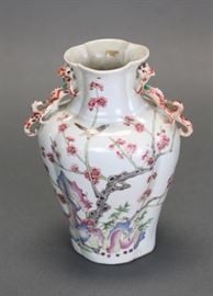 Chinese famille rose porcelain vase, Qing dynasty 