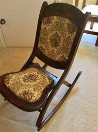 Antique foldable rocking chair