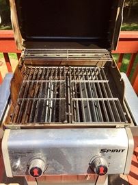 The right side of the grill has NEVER been used!  Grill is in excellent condition!
