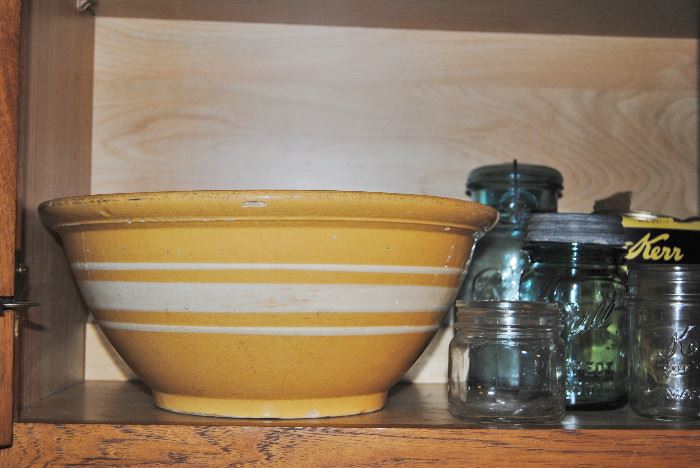 Big yellowware bowl with chips