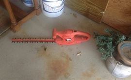 Black & Decker Hedge Trimmer; Pots for plants
