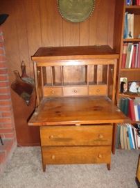 Nice wood desk with lectern top.