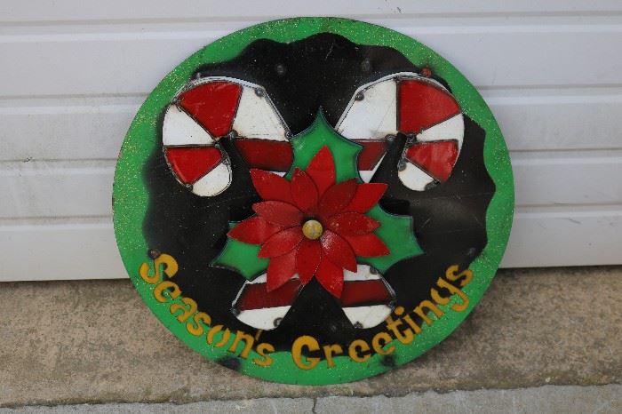 #6648 Round Holiday Sign