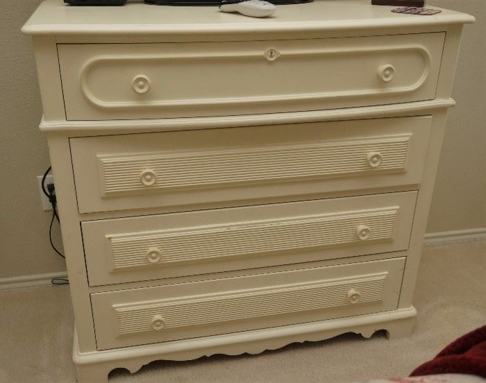 Stanley furniture painted chest of drawers