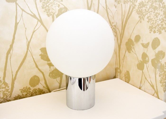 MCM Chrome Globe Table Lamp (Underwriters Laboratories)