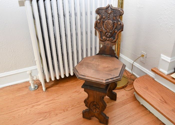 Vintage / Antique Wood Carved Chair