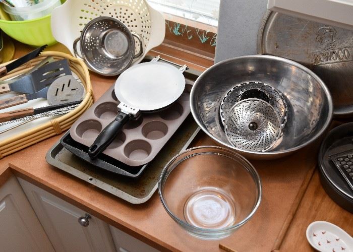 Baking Pans & Cookie Sheets, Mixing Bowls, Etc.