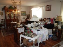 this is NOT A CONSIGNOR SALE, ALL ITEMS WERE IN THIS HOUSE