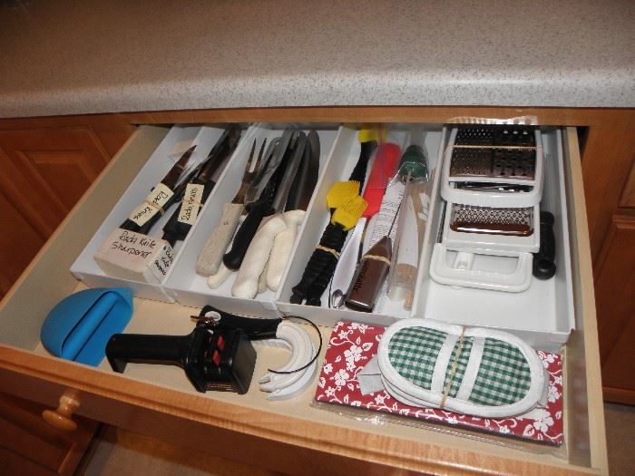 Miscellaneous kitchen gadgets