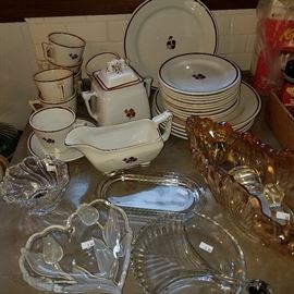 Ca. 1890 Ironstone Tea Leaf dishes, glass bowls