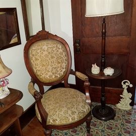 Medallion back Victorian chair, Table/lamp