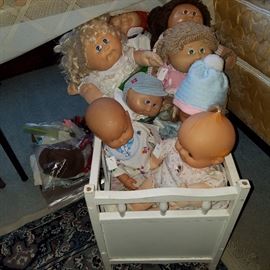 Cabbage Patch and other dolls (no boxes)