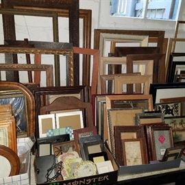 Framed prints and frames