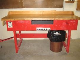 Work bench