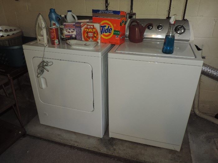 Washer & Dryer are FOR SALE ... in the basement - however - the basement as a WALKOUT porch - should be easy for YOU to remove ... 